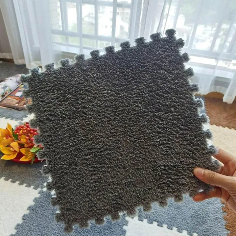 Plüschige Winter-Puzzlematte - Weiche DIY-Spielmatte