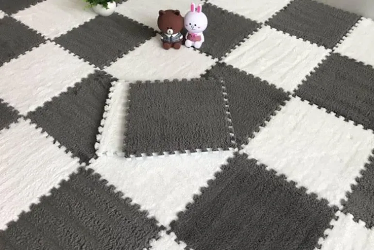 Plüschige Winter-Puzzlematte - Weiche DIY-Spielmatte