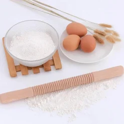 Präge-Nudelholz für wunderschön dekoriertes Gebäck, Backwerkzeug aus Holz