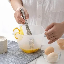 Präzisions-Messbecher mit Filter für präzises Backen und Kochen