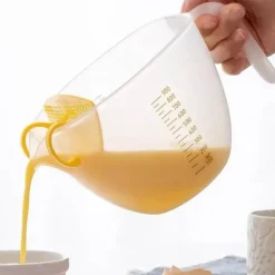Präzisions-Messbecher mit Filter für präzises Backen und Kochen