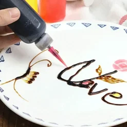 Quetschflaschen-Set zum Kuchendekorieren – 50 ml mit Düsen