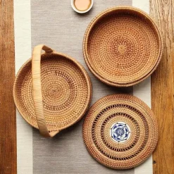 Rattan-Picknicktablett – Doppelstöckiger Mahlzeiten-Organizer