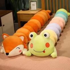 Raupen-Plüschkissen – weiches süßes Spielzeug