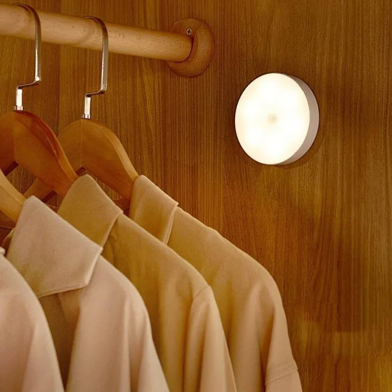 Rechargeable LED Night Light - USB Motion Sensor Lamp