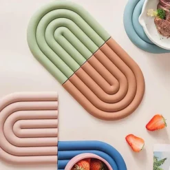 Regenbogen-Untersetzer-Set aus Silikon – hitzebeständige Tischsets für die Küche