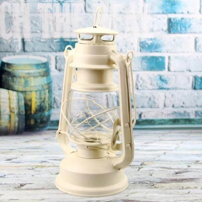 Retro European Lantern Light - Vintage Decor Illumination