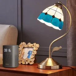 Retro Tiffany Tischlampe - Vintage Glasbeleuchtung