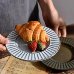 Retro-Kaffeetassen-Set – Keramiktasse mit Untertasse und Löffel für das Café zu Hause
