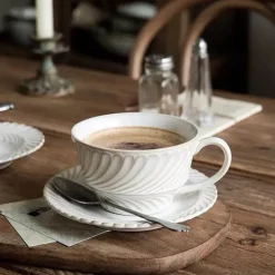 Retro-Kaffeetassen-Set aus Keramik – stilvolle Latte-Tee-Untertasse