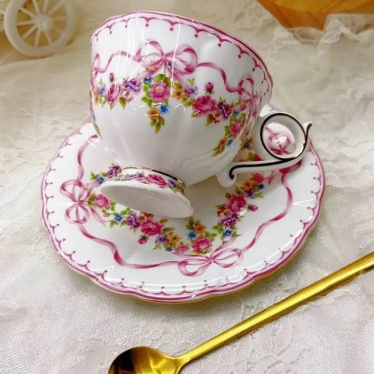 Retro-Tee-Kaffee-Set – Vintage-Kanne, Tasse und Untertasse für die Küche zu Hause