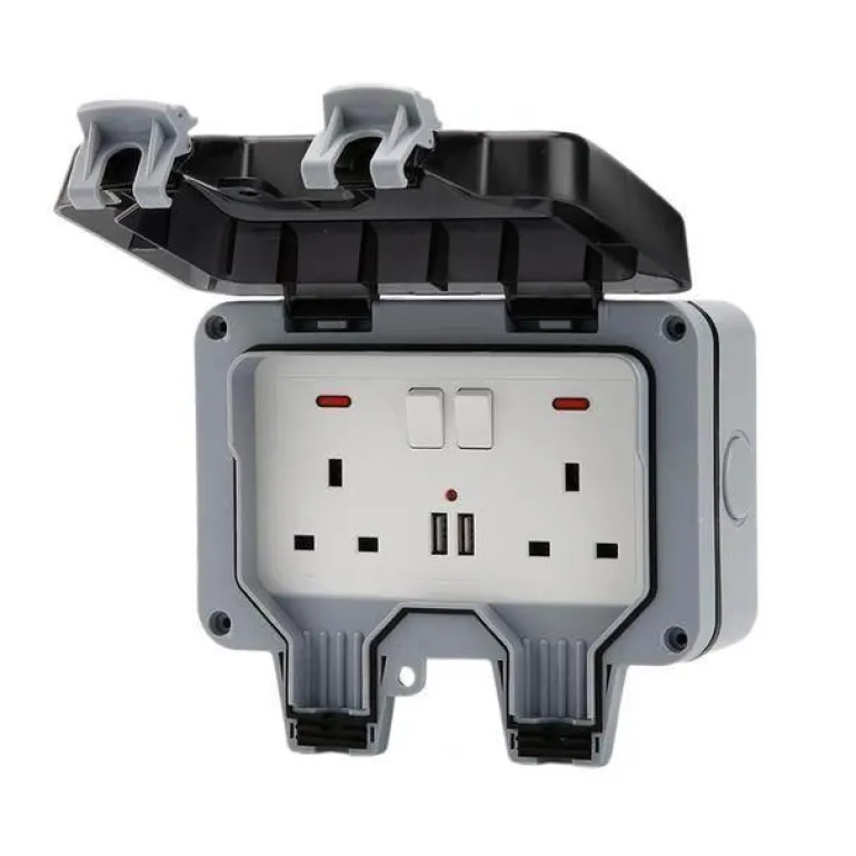 Robuste, wasserdichte Steckdosenabdeckung – Elektrischer Schutz im Außenbereich