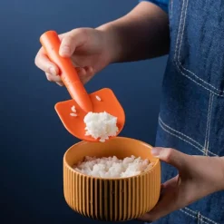 Robuster Reisschaufellöffel – vielseitiges Kochutensil zum Servieren