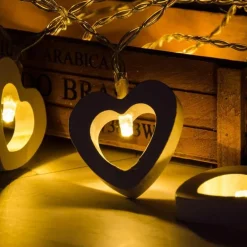Romantische Lichterkette in Herzform aus Holz – Dekorative Lichterkette für die Inneneinrichtung