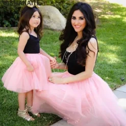 Rosa Prinzessinnenkleid für Mutter und Tochter – Passendes Familienoutfit