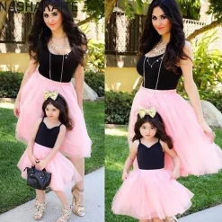 Rosa Prinzessinnenkleid für Mutter und Tochter – Passendes Familienoutfit