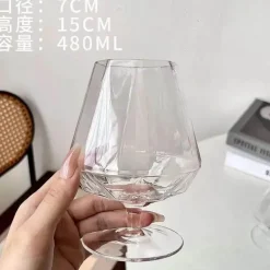 Schlankes Cocktailglas-Set – Elegantes Trinkgeschirr für besondere Anlässe