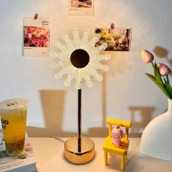 Schmetterlingsblumen-Tischlampe – dekorative Akzentbeleuchtung