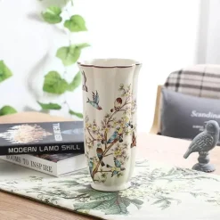 Schmetterlingsvase aus Porzellan – elegantes florales Keramikdekor