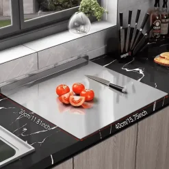 Schneidebrett aus Edelstahl – robuster Hackklotz für Obst, Gemüse und Fleisch