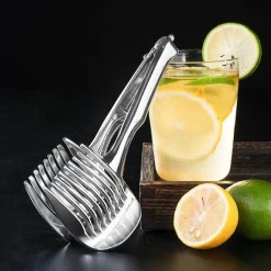 Schneidehalter für Gemüse und Obst aus Edelstahl