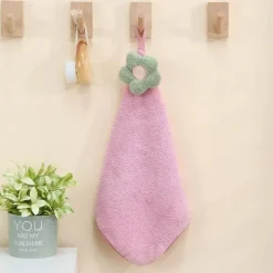 Schnelltrocknendes Handtuch aus Korallenfleece – weich, saugfähig und ideal für den täglichen Gebrauch