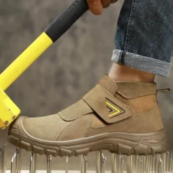 Schützende, strapazierfähige und verschleißfeste Arbeitsstiefel