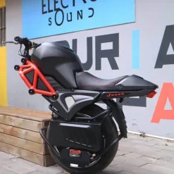 Selbstbalancierendes elektrisches Einrad - Smart Scooter
