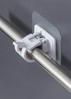 Selbstklebender Gardinenstangenhalter – einfach zu installierende Fensterbeschläge