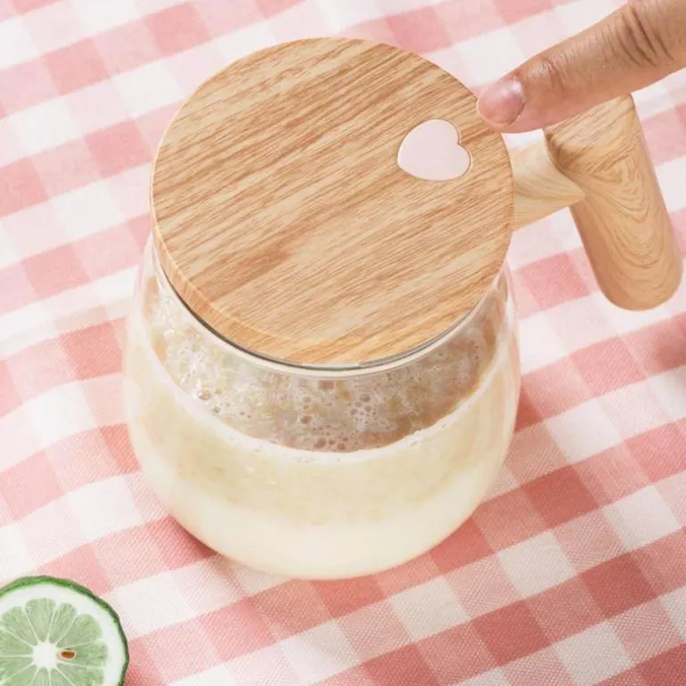 Selbstrührender Kaffeebecher – Easy Mix Getränkespender