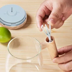 Selbstrührender Kaffeebecher – Easy Mix Getränkespender