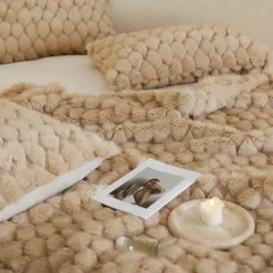 Serena Pelzdecke – weiche, gemütliche Überwurfdecke