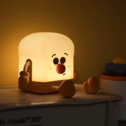 Süßes Toast-Nachtlicht – Dekorative Lampe für Kinder