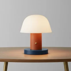 Setago Table Lamp – Acrylic and Aluminum Lamp