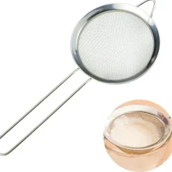 Sieb aus Edelstahl – Küchenwerkzeug für Mehl und Gebäck