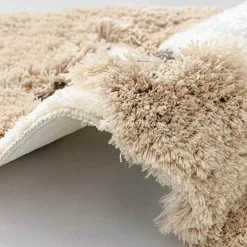 Skandinavische handgefertigte Badezimmermatte - Luxuriöser getufteter Halbkreisteppich