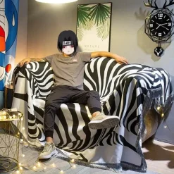 Sofabezug-Set mit nordischem Zebra-Print – minimalistische Kissendecke