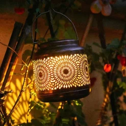 Solar Gartenlaternen – Dekorative Außenbeleuchtung