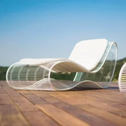 Sonnenliege für den Außenbereich – Möbel für den Poolbereich