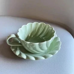 Spitzen-Kaffeetasse und Untertasse aus Keramik – elegantes Trinkgeschirr für Zuhause und das Büro