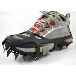 Steigeisenüberschuhe - Outdoor-Ausrüstung für Winterwanderungen