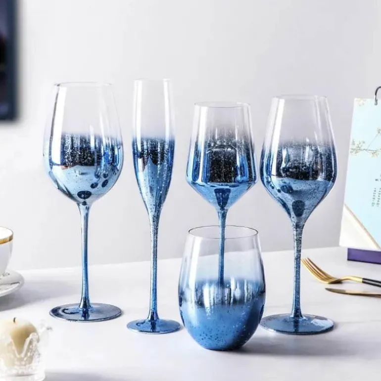 Sternenblaues Kelchset – Elegante Weingläser für Cocktails, Champagner, Whisky