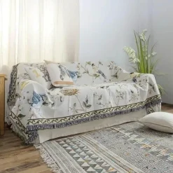 Strickdecke mit Blumen und Vögeln – Moderne Winterdecke