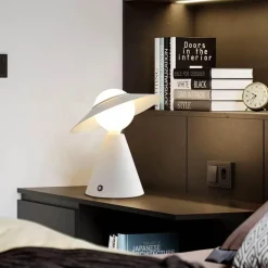 Strohhut-Tischlampe – Dekorative Beleuchtung für die Inneneinrichtung