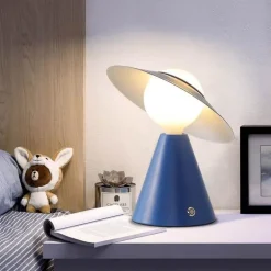 Strohhut-Tischlampe – Dekorative Beleuchtung für die Inneneinrichtung