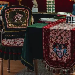 Stuhllehnenbezug im Retro-Stil mit Kaninchenmotiv – Stilvolles Esszimmerdekor