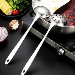 Suppenkelle aus Edelstahl mit langem Griff, Sieb – langlebiges Küchenutensil