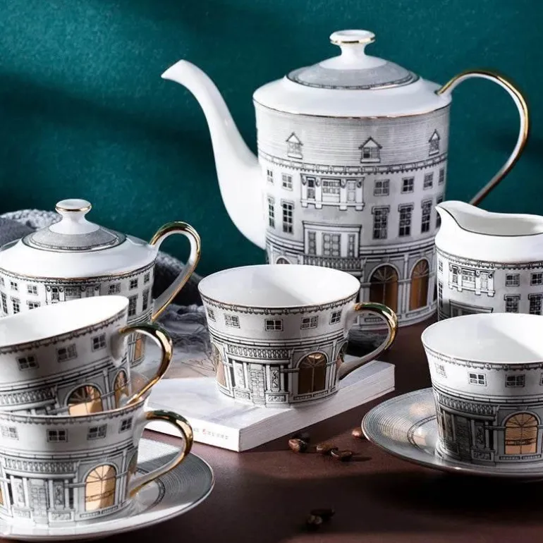 Swan Fort Teeservice aus Knochenporzellan – Kaffeekanne, Milchglas, Zuckerbehälter