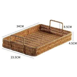 Tablett mit geflochtenem Rattangriff zum Servieren und Aufbewahren