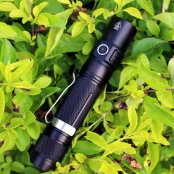 Taktische LED-Taschenlampe – Helles Nachtlicht